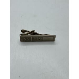 VINTAGE Mens Gold Tone Floral Pattern Tie Bar Clip Retro Dapper Fashion